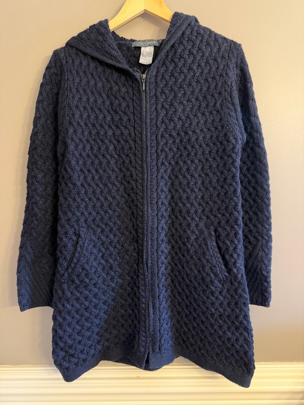 IrelandsEye 100% Virgin Wool Zip-Up Hooded Cardigan - Medium